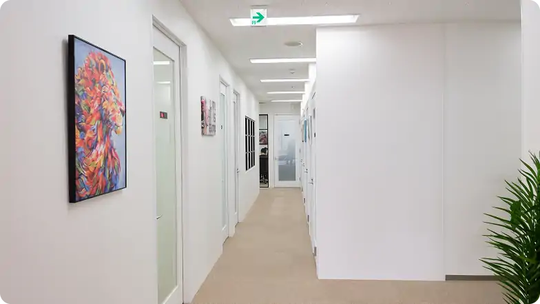 オフィス 廊下の画像